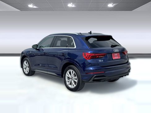 Certified 2025 Audi Q3 2.0T Premium AWD/4WD image 3