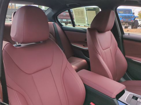 Certified 2024 BMW 330e w/ Convenience Package image 41