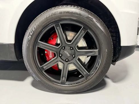 Used 2016 Land Rover Range Rover Sport Supercharged AWD/4WD image 9