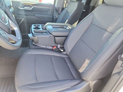 New 2026 GMC Sierra 1500 Elevation image 9