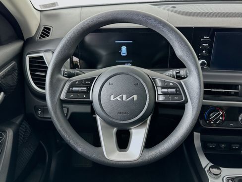 Used 2026 Kia Seltos LX AWD/4WD image 17