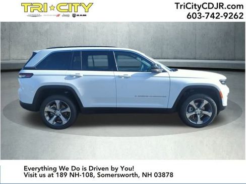 New 2025 Jeep Grand Cherokee Limited w/ Luxury Tech Group II image 6