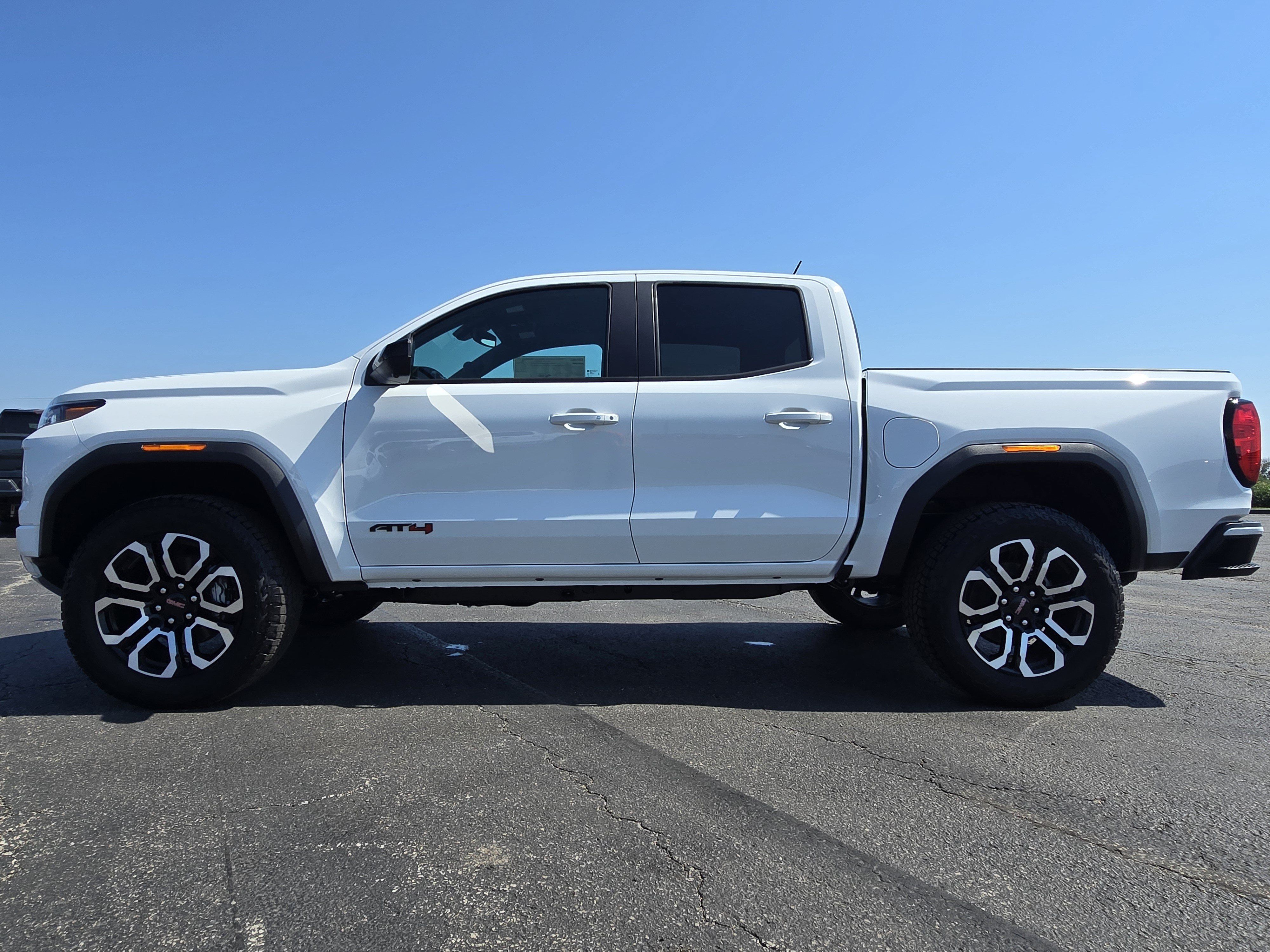 New 2026 GMC Canyon AT4 w/ Technology Plus Package AWD/4WD image 8