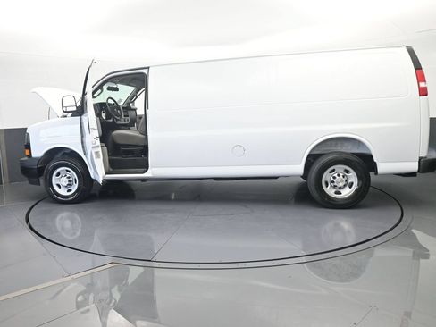 New 2026 Chevrolet Express 2500 Extended w/ Driver Convenience Package RWD image 64