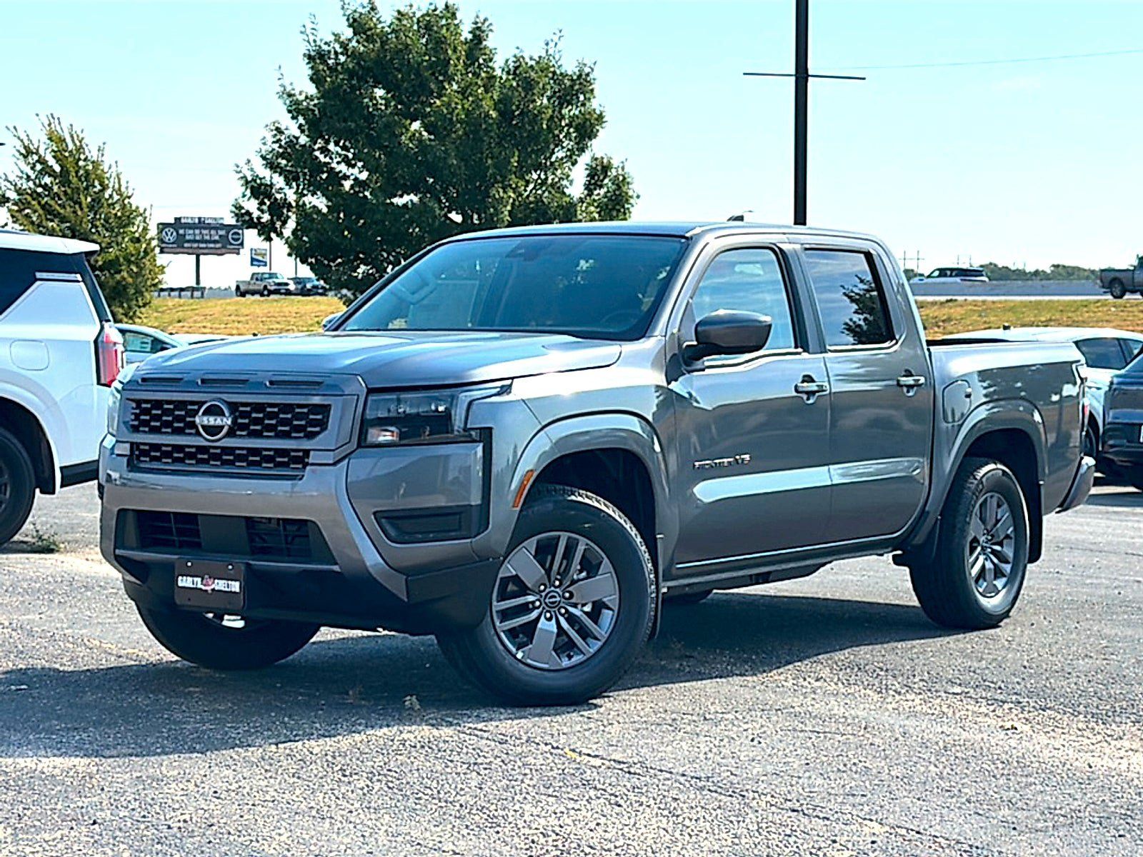 New 2027 Nissan Frontier SV RWD image 2