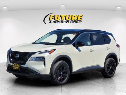 Certified 2023 Nissan Rogue SV w/ SV Premium B Package FWD image 5