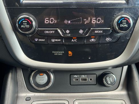 Used 2023 Nissan Murano SV FWD image 25