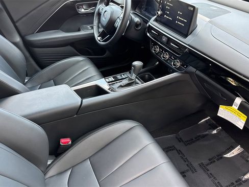 Certified 2025 Acura ADX Base image 20