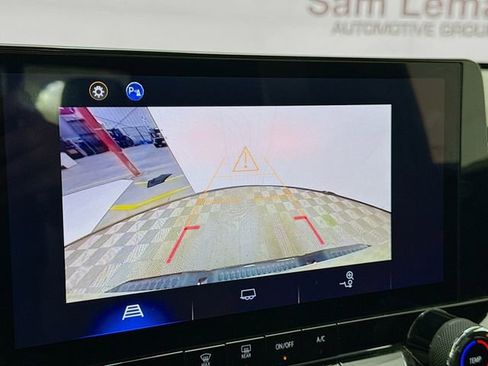 Used 2023 Chevrolet Colorado Trail Boss w/ Advanced Trailering Package image 16