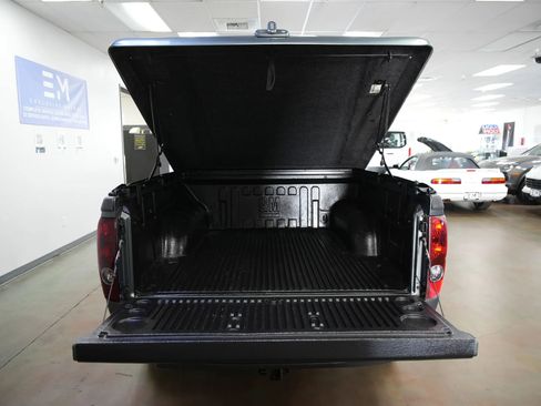 Used 2011 Chevrolet Colorado LT image 18