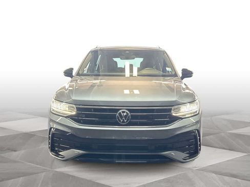 Certified 2023 Volkswagen Tiguan SE R-Line FWD image 3