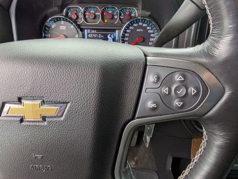 Used 2018 Chevrolet Silverado 1500 LTZ w/ Sport Package AWD/4WD image 17