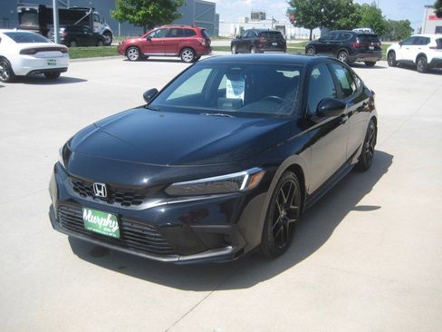 Used 2023 Honda Civic Sport image 4