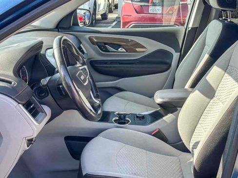 Used 2020 GMC Terrain SLE w/ LPO, Cargo Package FWD image 18