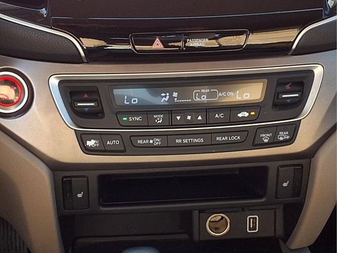 Used 2019 Honda Pilot EX image 15