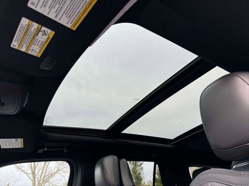 Used 2022 Lincoln Navigator Reserve image 17