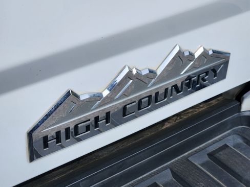 Used 2016 Chevrolet Silverado 2500 High Country w/ Duramax Plus Package image 27