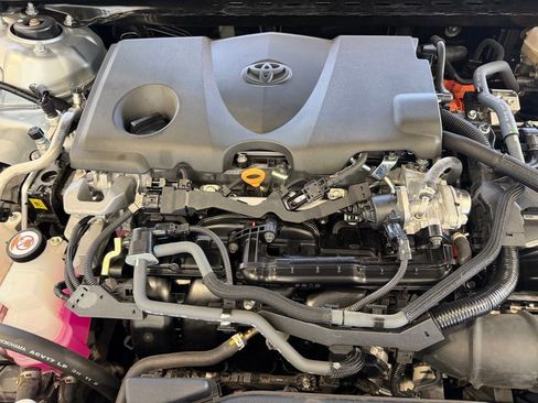 Certified 2025 Toyota Camry LE FWD image 33