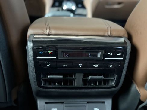 Used 2024 Acura MDX SH-AWD w/ Advance Package image 46