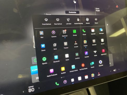 Used 2023 Tesla Model Y AWD image 26