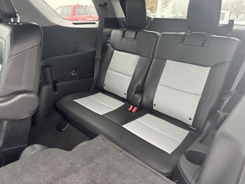 Used 2022 Ford Explorer XLT w/ Equipment Group 202A image 26