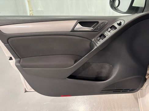 Used 2013 Volkswagen Golf TDI image 16