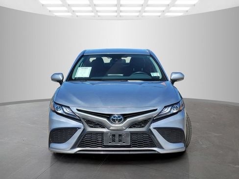Used 2024 Toyota Camry XSE FWD image 2