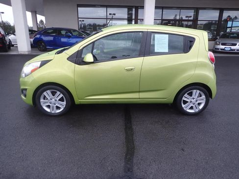 Used 2013 Chevrolet Spark LT image 2