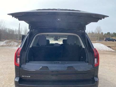 Used 2025 Ford Expedition Active AWD/4WD image 28