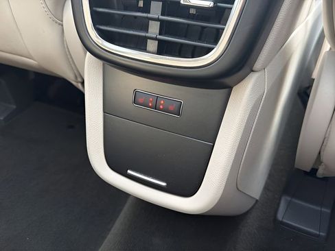 Used 2020 Lincoln Nautilus Reserve image 18