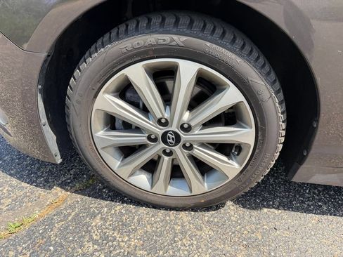 Used 2016 Hyundai Sonata Limited w/ Option Group 05 FWD image 29