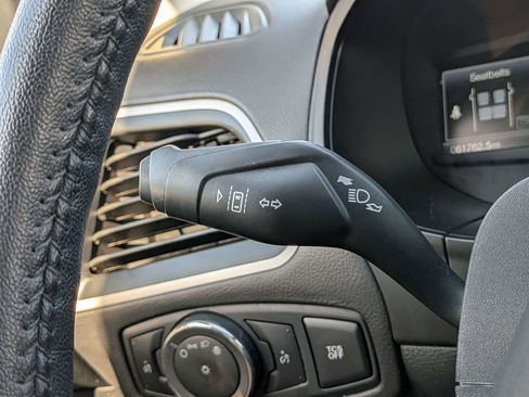 Used 2024 Ford Edge SEL image 28