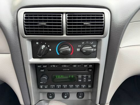 Used 2003 Ford Mustang GT RWD image 26