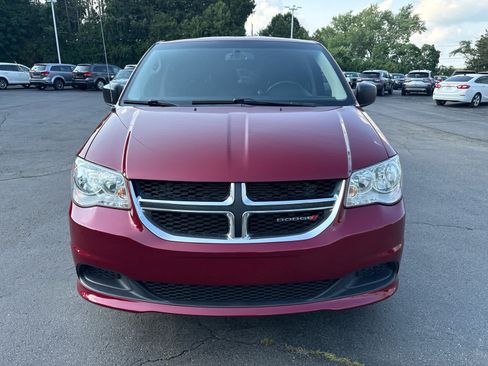 Used 2016 Dodge Grand Caravan American Value Package w/ UConnect Hands-Free Group FWD image 8