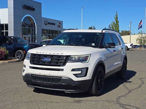 Used 2017 Ford Explorer Sport w/ Equipment Group 401A AWD/4WD image 1