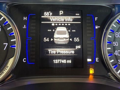 Used 2016 Chrysler 200 LX image 17