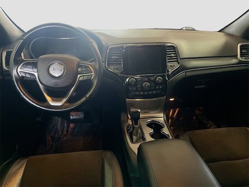 Used 2022 Jeep Grand Cherokee Laredo X image 22