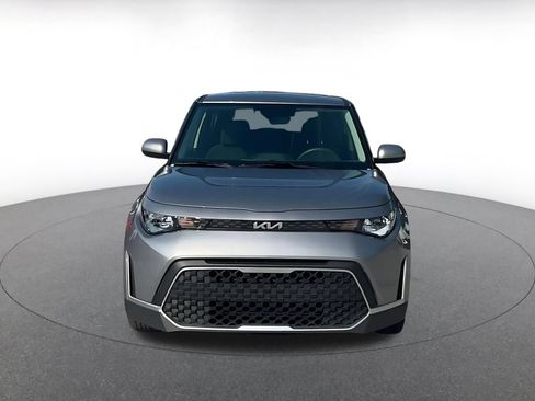 Used 2025 Kia Soul LX w/ LX Technology Package FWD image 4