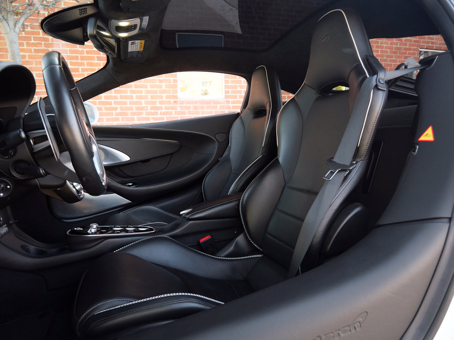 Used 2023 McLaren GT RWD image 21