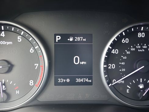 Used 2018 Hyundai Elantra GT image 34