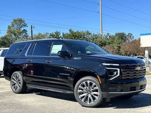 New 2026 Chevrolet Suburban High Country image 4