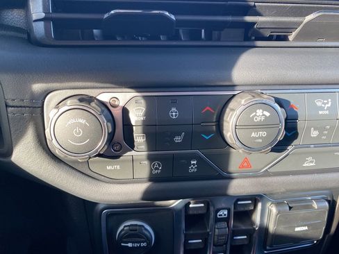 New 2026 Jeep Gladiator Rubicon image 24