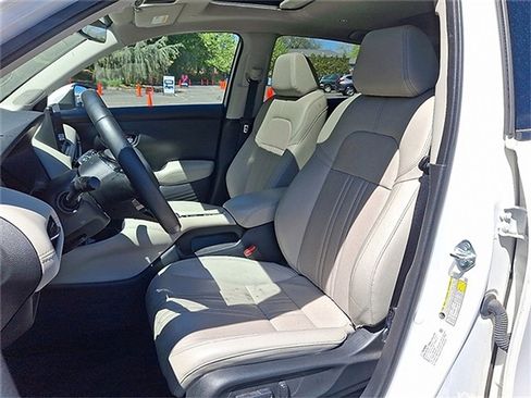 Used 2023 Honda CR-V LX image 16