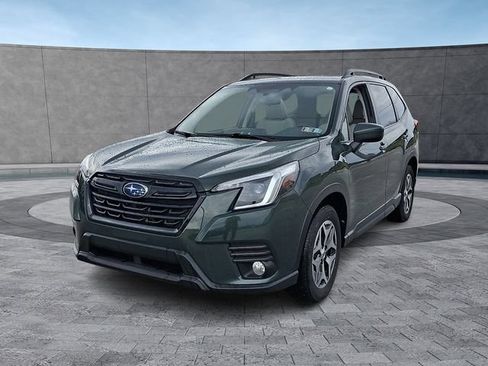 Used 2023 Subaru Forester Premium AWD/4WD image 4