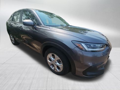 Used 2024 Honda HR-V LX image 3