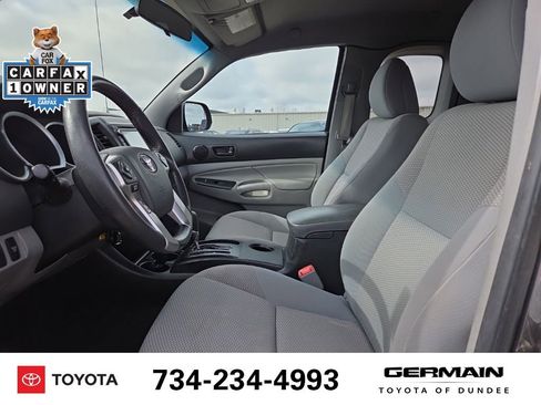 Used 2015 Toyota Tacoma 4x4 Access Cab w/ Convenience Package image 12