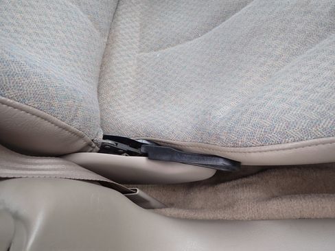 Used 1998 Chevrolet Cavalier Sedan w/ Preferred Equipment Group 1 image 30