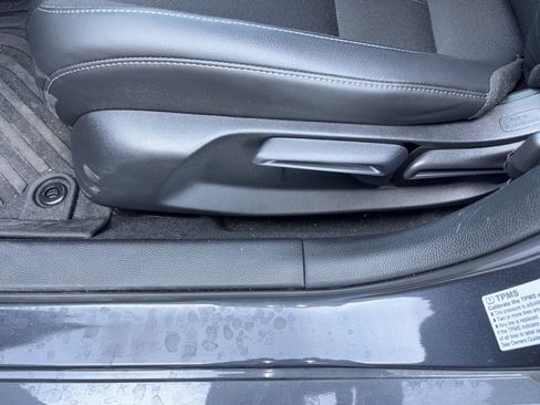 Used 2025 Honda Civic Sport image 23