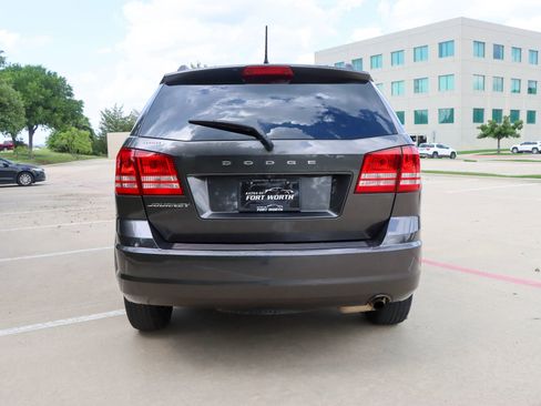 Used 2018 Dodge Journey SE w/ Popular Equipment Group FWD image 6