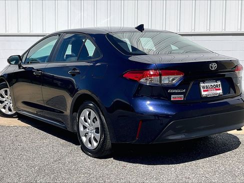Used 2025 Toyota Corolla LE FWD image 15